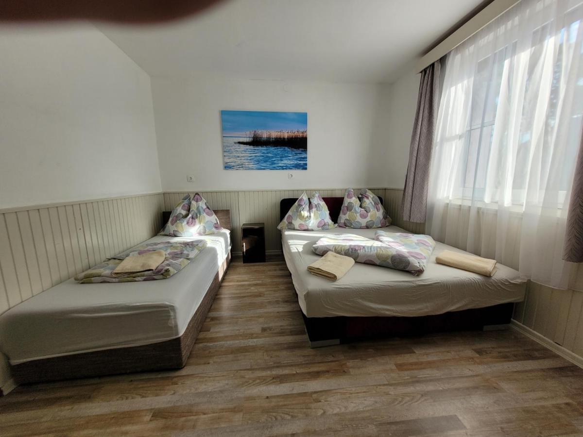 Villa Adele Siofok Ngoại thất bức ảnh